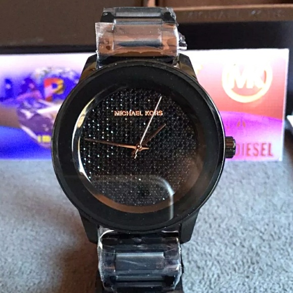 (1 LEFT IN STOCK)new Michael Kors Black watch main image 5
